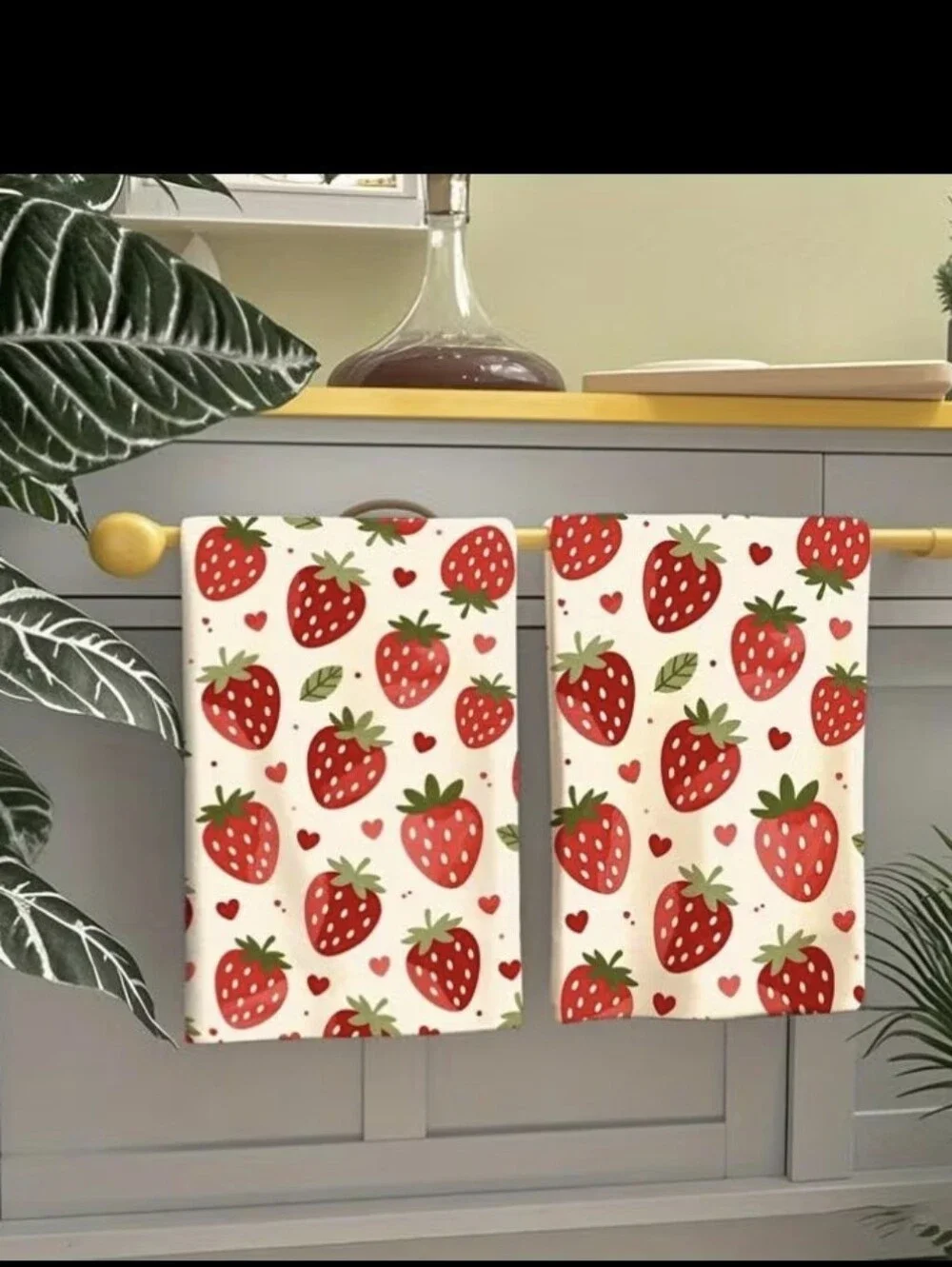 Strawberry 🍓 Decor 2pk Kitchen/ Bathroom Hand Towels NEW